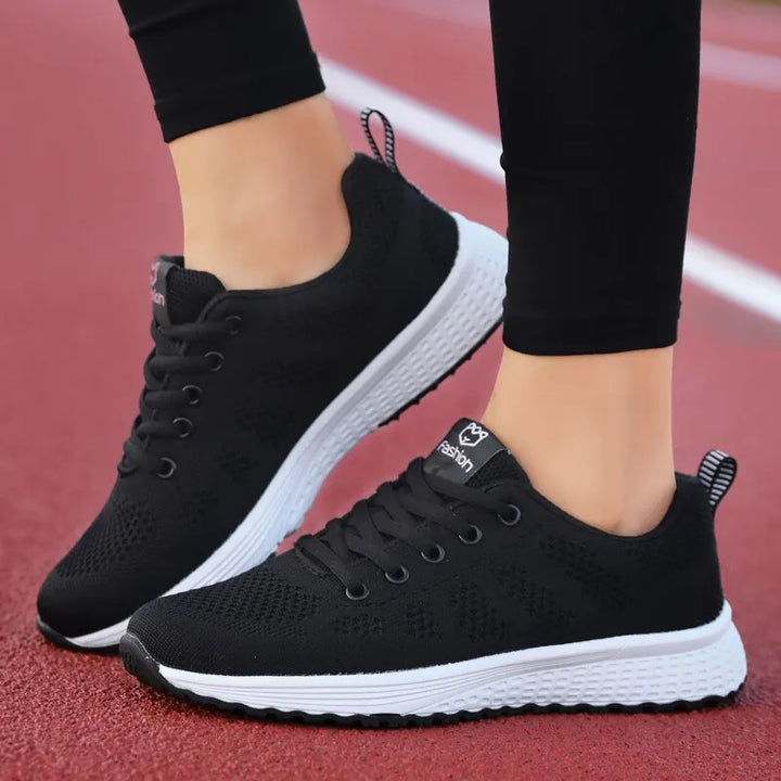 Elara Swift Sneakers