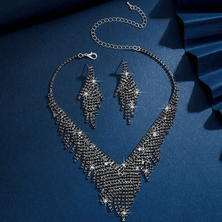Valenora Crystal Necklace Set
