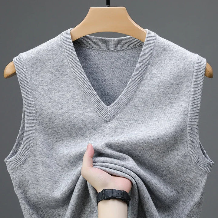 Preston V-Neck Pullover