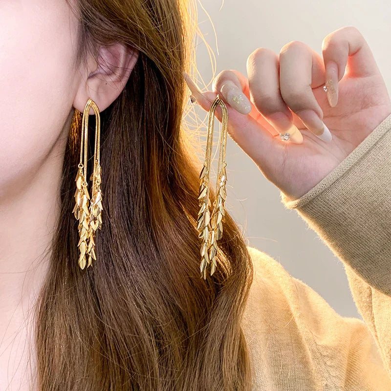 Elara Leaf Drop Earrings