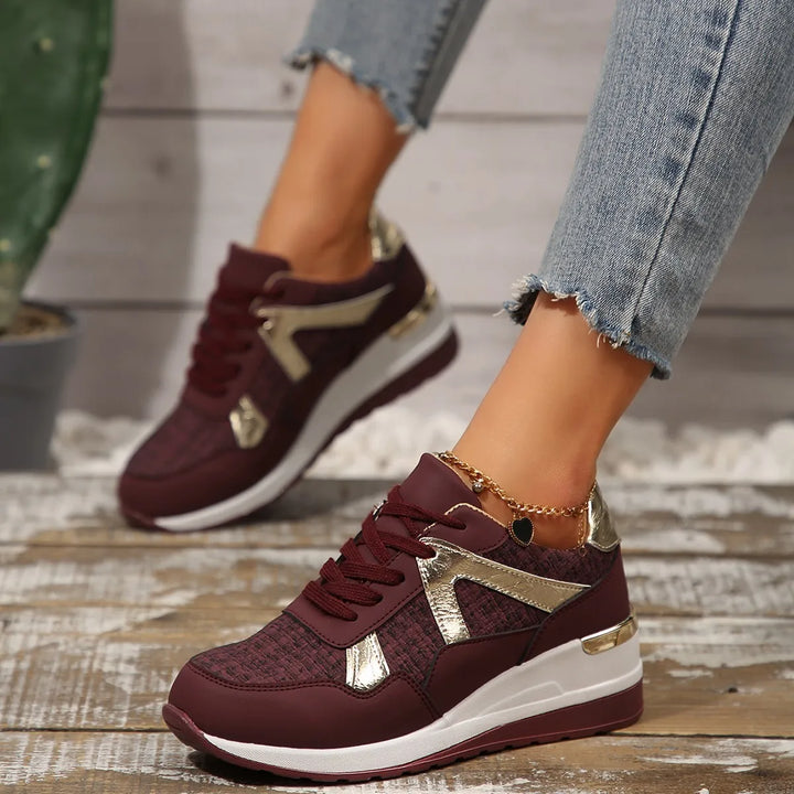Clara Viento Sneakers