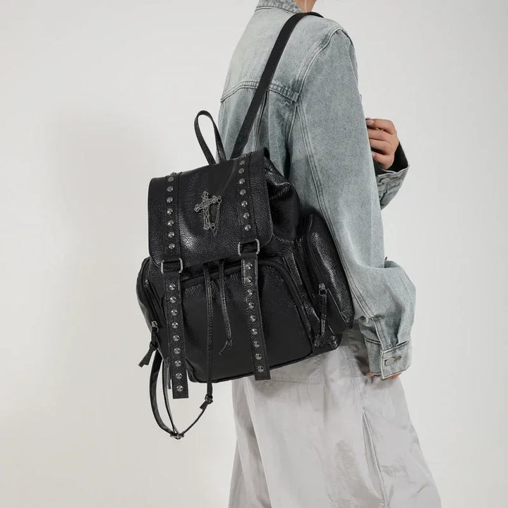 Vaughn Blackthorn Leather Pack